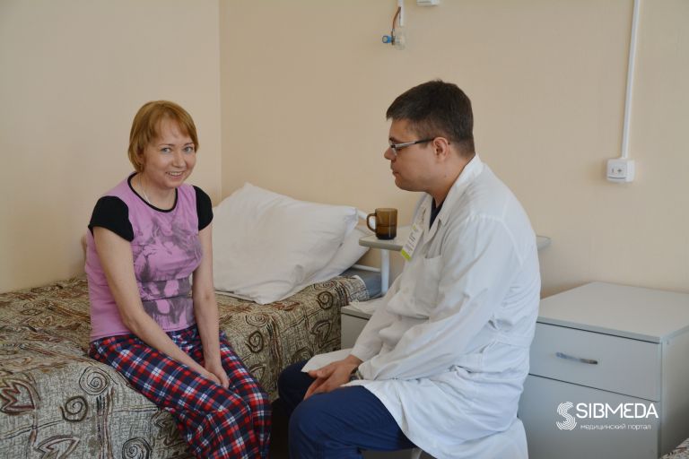 Новосибирские хирурги впервые в России выполнили пациентке одновременную трансплантацию сердца и печени