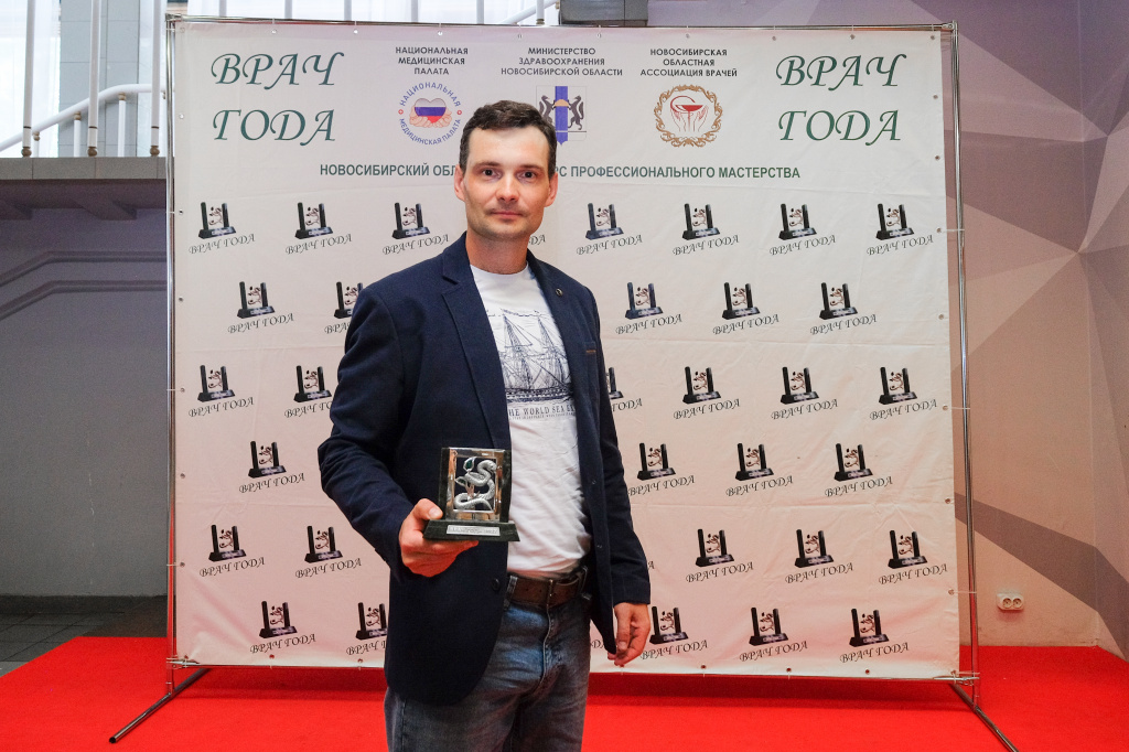 Детский хирург Николай Кривошеенко: путь в медицину начался с книги Детский хирург Николай Кривошеенко: путь в медицину начался с книги